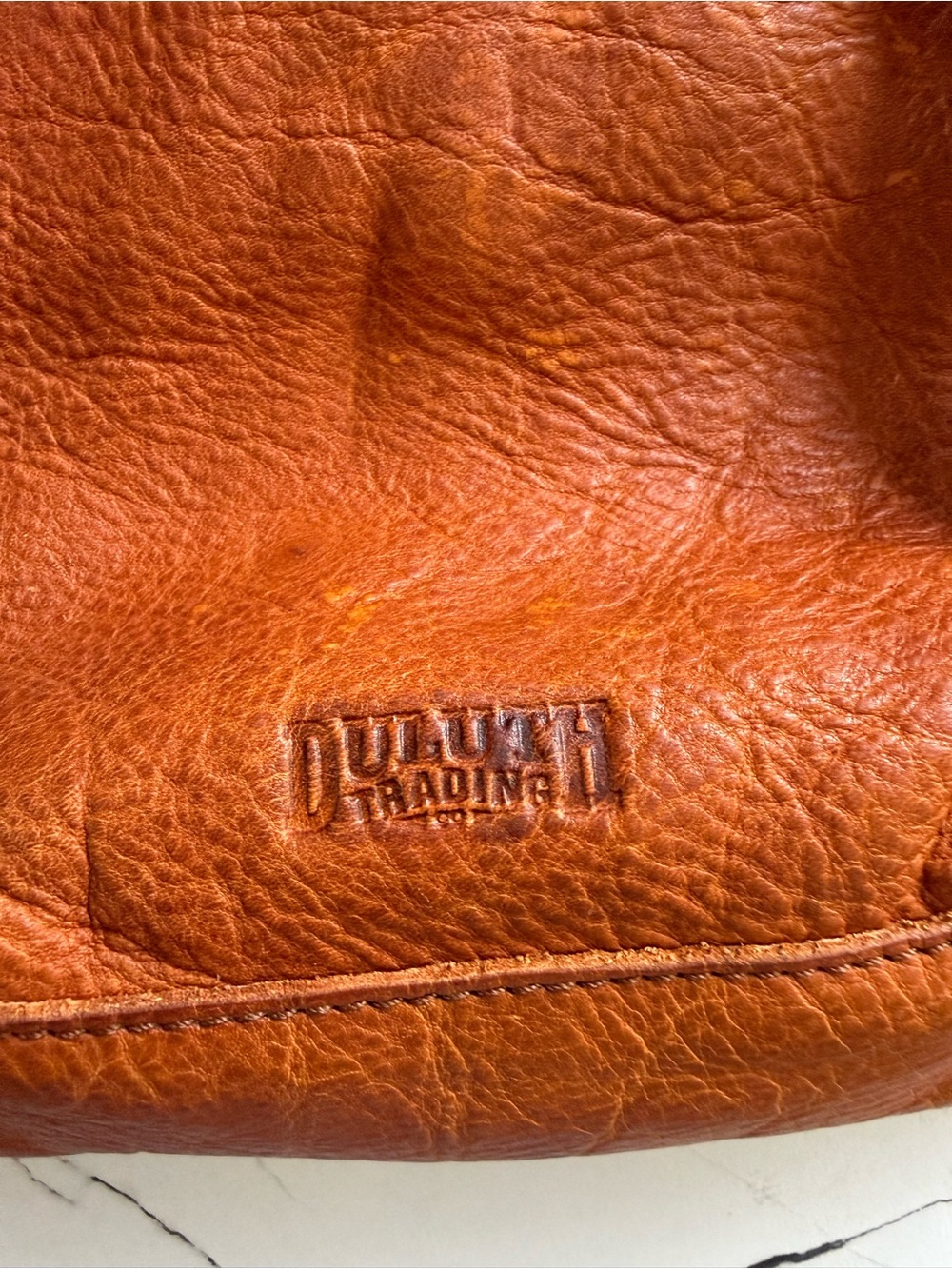 Duluth Trading Co Lifetime Leather Convertible backpack- minimalist- Brown - Picture 6 of 8